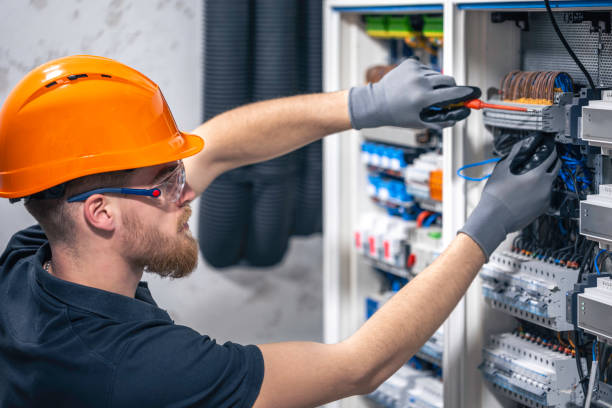 Best Licensed Electrician  in Rockton, IL